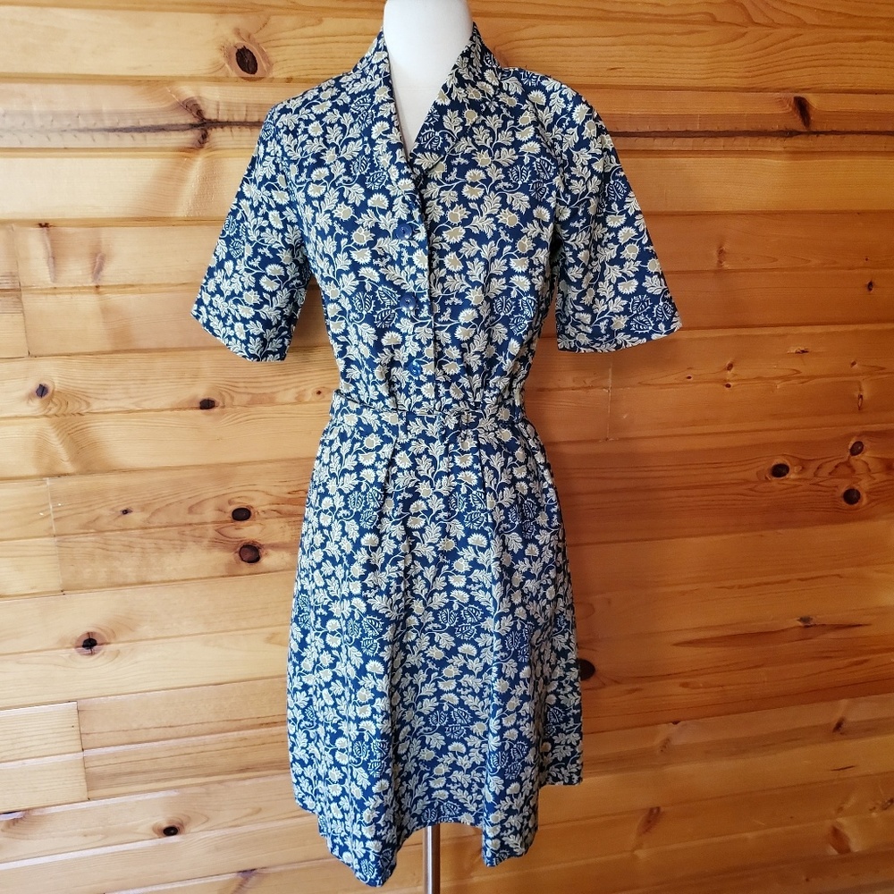 Vintage Unlabeled Tan & Navy Floral Shirt Dress